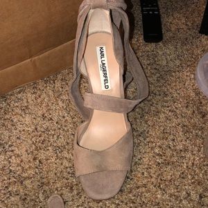 Karl lagerfeld heel